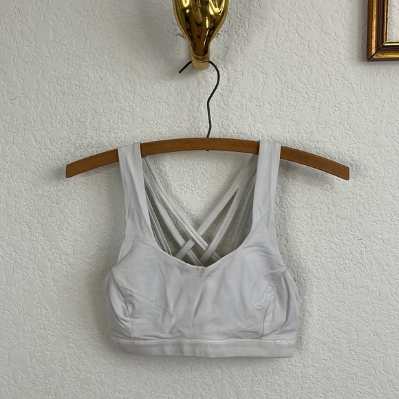 Lululemon Free To Be Serene Bra White Sports Bra - Picture 2 of 8